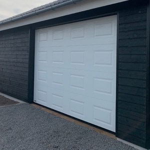 Model Gudhjem garageport fra SkjoldPorte